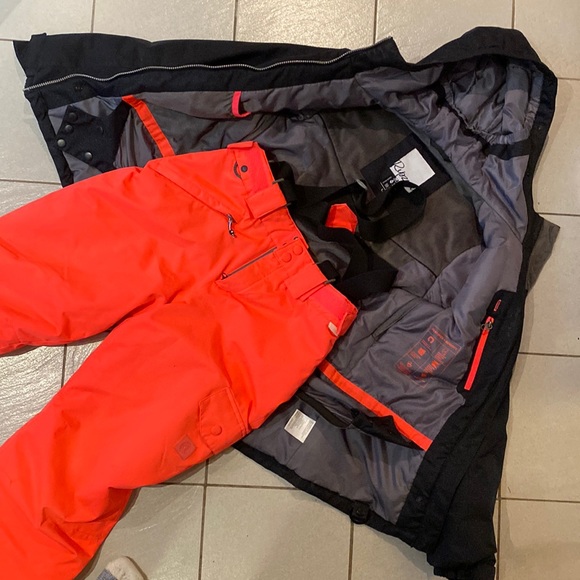 Kids Ripzone ski coat and pants - Picture 2 of 10